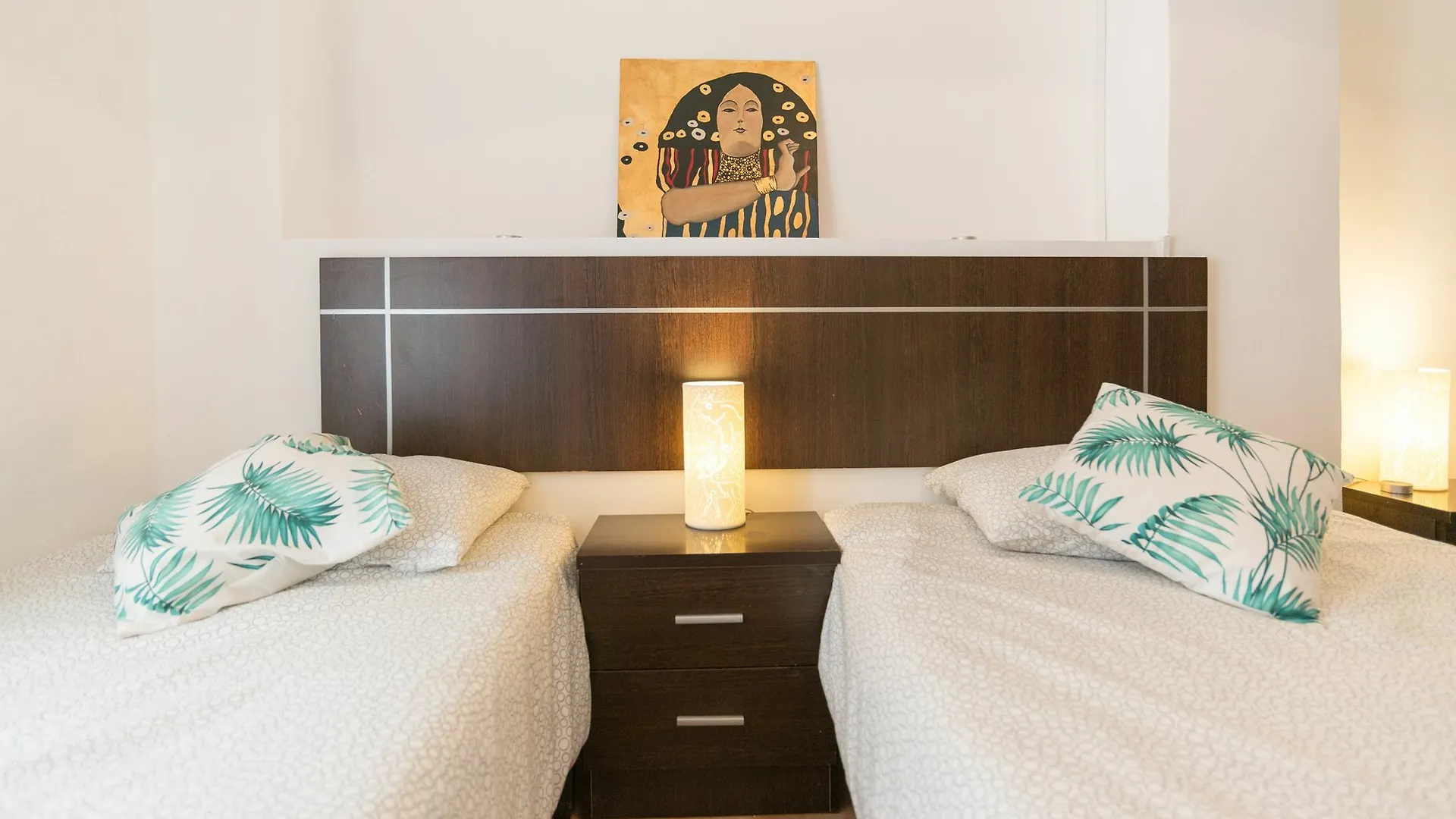 Apartment Monserrat City Center Malaga Spain